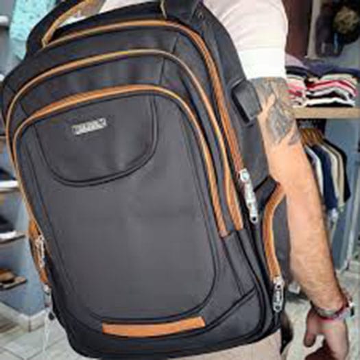 Mochila Reforzada P Notebook Puerto Usb + Salida Auriculares - Imagen 2