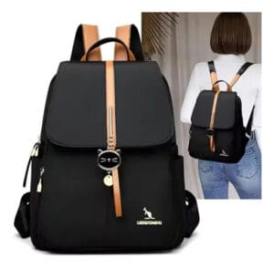 Mochila Urbana Negra Impermeable con Detalles en Cuero y Llavero Gatito 🐱💧